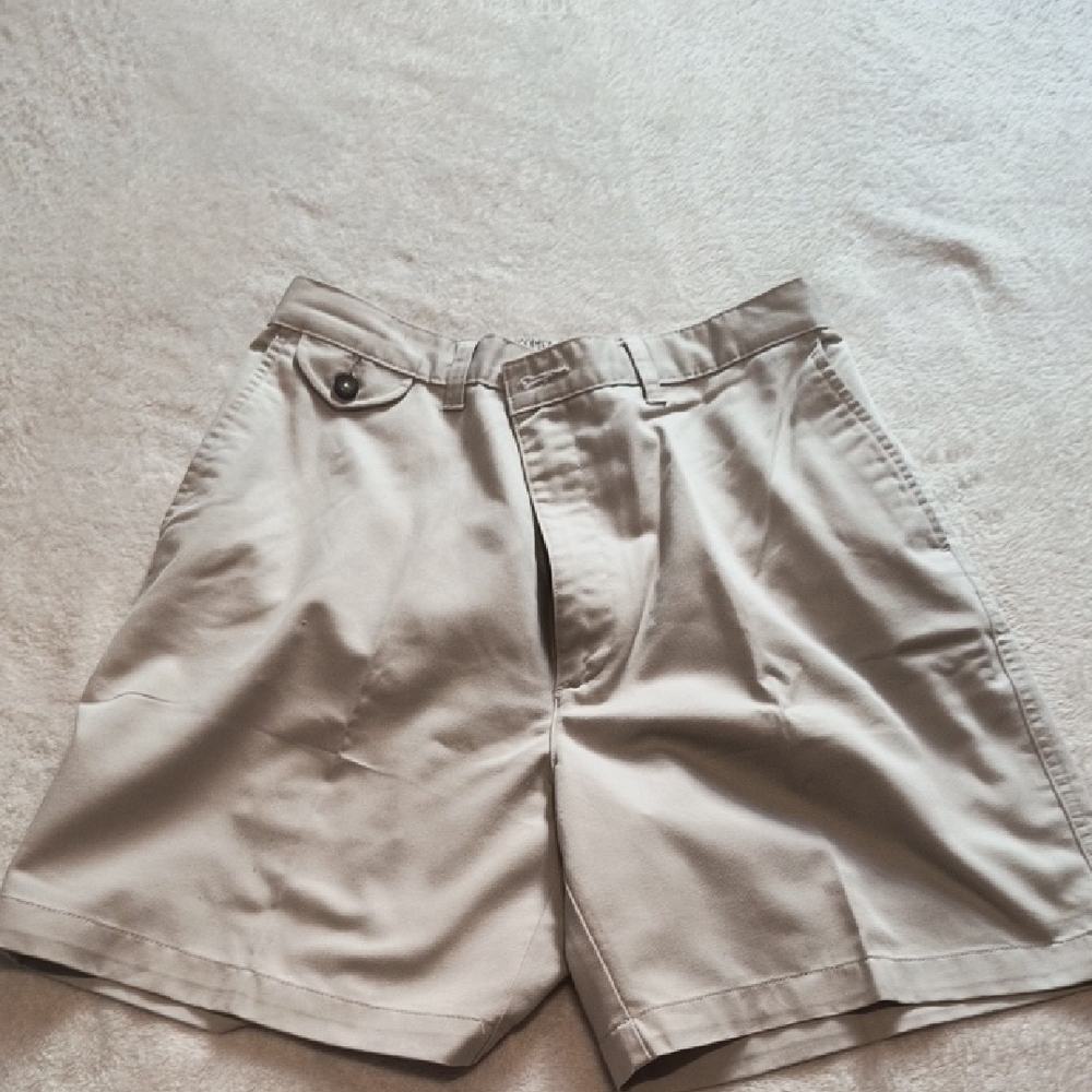 Towncraft Men's Beige Flat Front Shorts